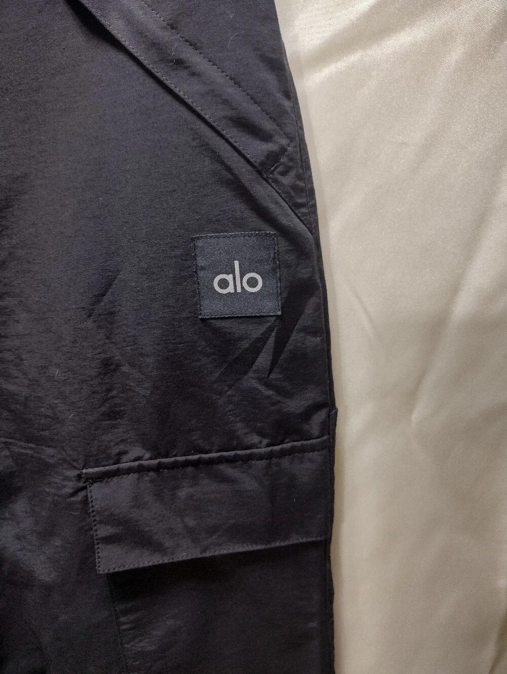 ALO  Black All That Trouser Lightweight Cargo Pants Women's S? No Tag See Measur